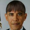 Barack Obama a affiché une nouvelle coiffure lors du dîner des correspondants de la Maison blanche qui a eu lieu samedi 27 avril au Hilton de Washington.
