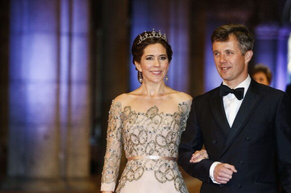 Princesse Mary et son mari le prince Frederik de Danemark - Diner de gala pour l'intronisation du roi Willem-Alexander des Pays-Bas a Amsterdam le 29 avril 2013.  Dinner with members of the royal family and guests at the Rijksmuseum in Amsterdam, The Netherlands, on Monday night, April 29, 2013.29/04/2013 - AMSTERDAM