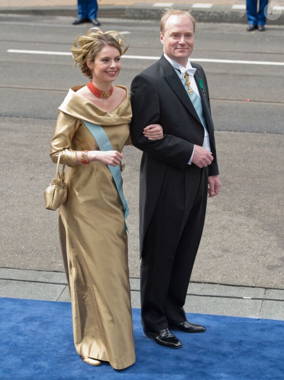 Le prince Carlos de Bourbon-Parme et la princesse Annemarie arrivent pour la prestation de serment du roi Willem-Alexander des Pays-Bas à la Nouvelle Eglise (Nieuwe Kerk) d'Amsterdam, le 30 avril 2013.