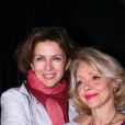 Corinne Touzet et Corinne Le Poulain au spectacle de Marie Dauphin à l'Artishow à Paris, le 29 avril 2013.