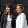 Carla Bruni-Sarkozy et Valérie Trierweiler à l'Elysée le 15 mai 2002.