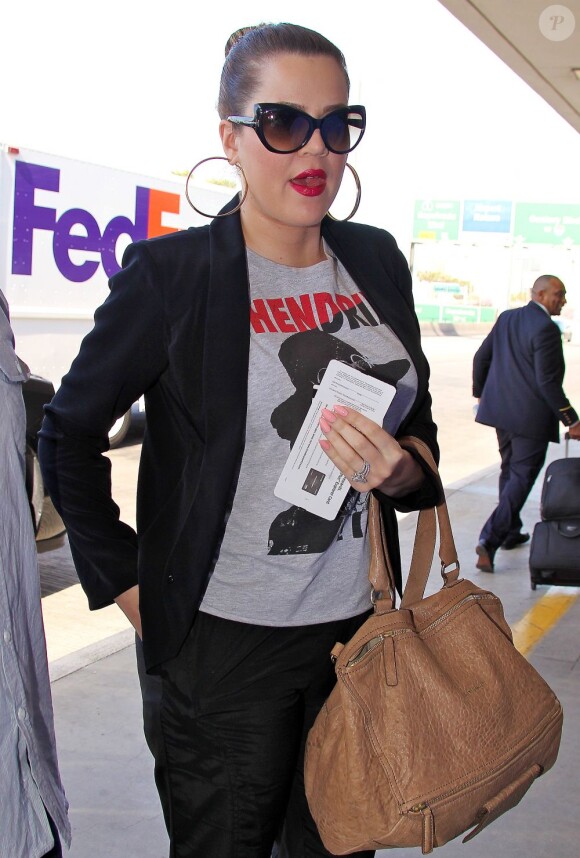 Khloe Kardashian était aussi à l'aéroport de Los Angeles afin de se rendre à Houston. Photo prise le 3 mai 2013.