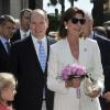 La princesse Caroline de Hanovre et le prince Albert de Monaco assistent à la 46e exposition du concours de bouquets de fleurs. Photo prise à Monaco le 4 mai 2013.