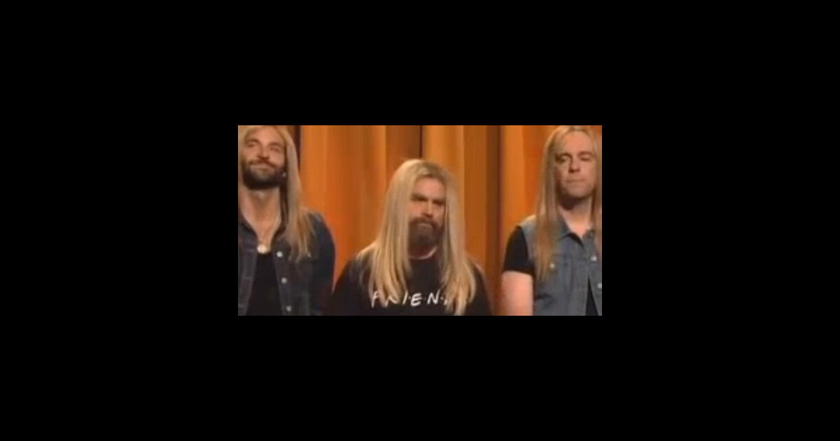 Jennifer Aniston Ses sosies hilarants sont Bradley Cooper et Zach