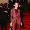 Kristen Stewart ardente sur le tapis rouge du Met Gala au Metropolitan Museum of Art de New York, le 6 mai 2013.