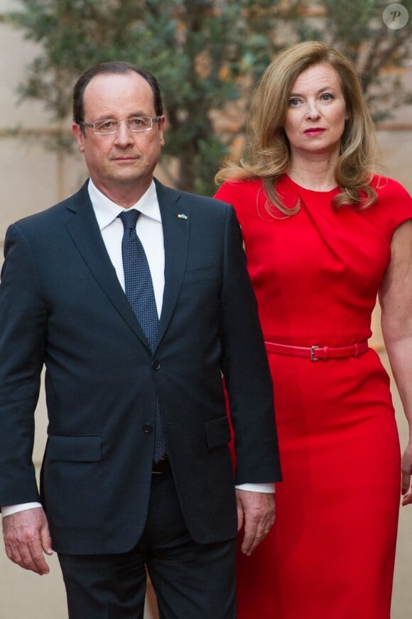 François Hollande et Valérie Trierweiler lors d'un dîner d'Etat à l'Elysee en l'honneur du président polonais Bronislaw Komorowski, le 7 mai 2013.