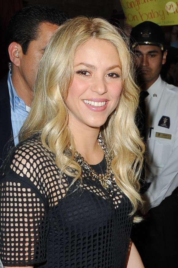 La chanteuse Shakira lors de l'émission Extra sur NBC à Los Angeles, le 6 mai 2013.