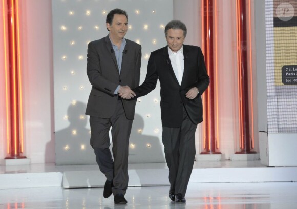 François Morel et Michel Drucker - Enregistrement de l'émission "Vivement Dimanche" consacrée à François Morel le 7 mai 2013 à Paris. Diffusion le 12 mai 2013 sur France 2.