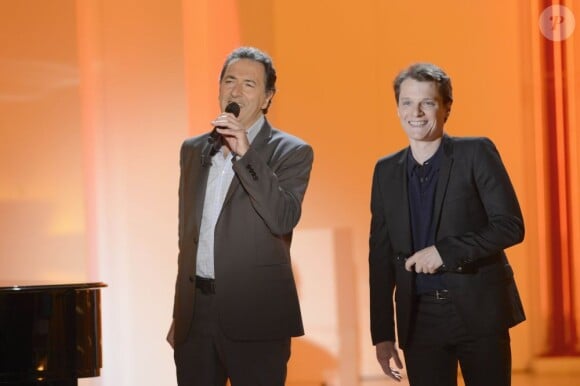 Francois Morel et Bénabar en duo - Enregistrement de l'émission "Vivement Dimanche" consacrée à François Morel le 7 mai 2013 à Paris. Diffusion le 12 mai 2013 sur France 2.