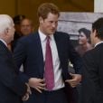  Le prince Harry visitant l'exposition HALO sur les mines anti-personnel au Capitole, à Washington, le 9 mai 2013. 