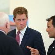  Le prince Harry visitant l'exposition HALO sur les mines anti-personnel au Capitole, à Washington, le 9 mai 2013. 