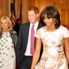 Le prince Harry a rendu une visite surprise à Michelle Obama et ses convives pour le thé à la Maison Blanche, le 9 mai 2013, au premier jour de sa visite officielle d'une semaine aux Etats-Unis.