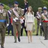 Felipe et Letizia d'Espagne présidaient le 10 mai 2013 à Madrid les cérémonies de la prestation du serment d'allégeance de la Garde royale.