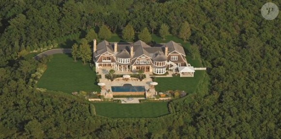 Jennifer Lopez s'est offert une sublime maison d'une valeur de 10 millions de dollars dans Les Hamptons.