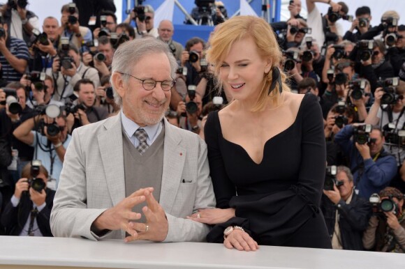 Nicole Kidman et le réalisateur Steven Spielberg lors du photocall des membres du jury du Festival de Cannes le 15 mai 2013