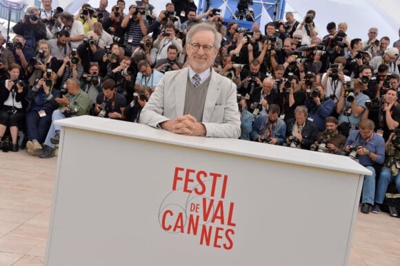 Le président Steven Spielberg lors du photocall des membres du jury du Festival de Cannes le 15 mai 2013