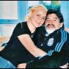Veronica Ojeda et son ex Diego Maradona en Afrique du Sud le 11 juin 2010.