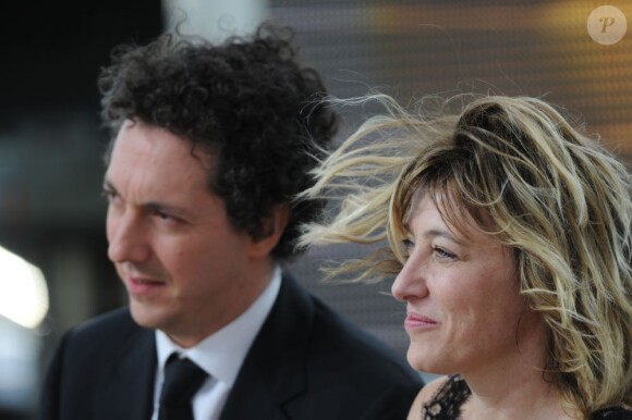 Valeria Bruni-Tedeschi et Guillaume Gallienne sur l'émission Le Grand Journal à Cannes, le 20 mai 2013.