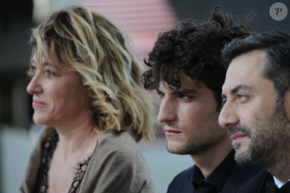 Louis Garrel, Filippo Timi, Valeria Bruni-Tedeschi lors de l'émission Le Grand Journal à Cannes, le 20 mai 2013.