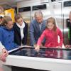 Le prince Philippe et la princesse Elisabeth de Belgique, sa fille aînée, visitaient l'exposition Inside the Station consacrée à la station polaire Princesse Elisabeth en Antarctique, le 20 mai 2013.