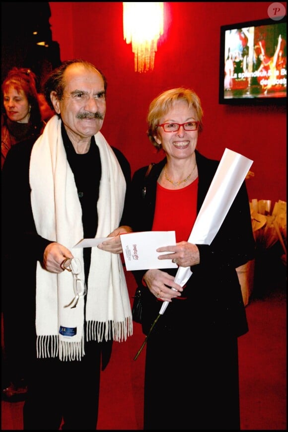 Gérard Hernandez et sa femme à la soirée de la Saint-Valentin au Paradis Latin, le 14 février 2005 à Paris.