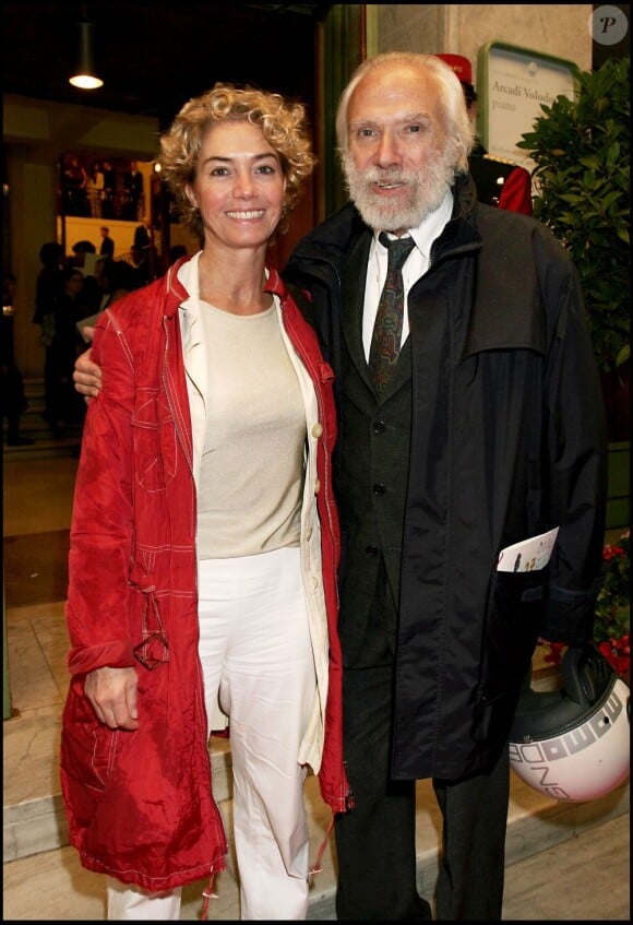 Georges Moustaki au Gala de bienfaisance au profit de la recherche contre le cancer au théâtre des Champs-Élysées, à Paris, le 27 septembre 2005.