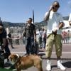 Lewis Hamilton et son chien Roscoe découvre le circuit de Monaco et le paddock du Grand Prix de F1 le 22 mai 2013