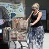 Busy Philipps, très enceinte, son mari Marc Silverstein et leur fille font du shopping à Hollywood, le 4 mai 2013.
