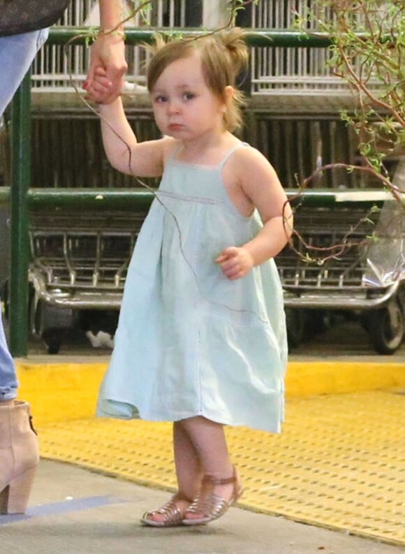 Exclusif - Kimberly Stewart fait du shopping avec sa fille Delilah à Beverly Hills, le 21 mai 2013.