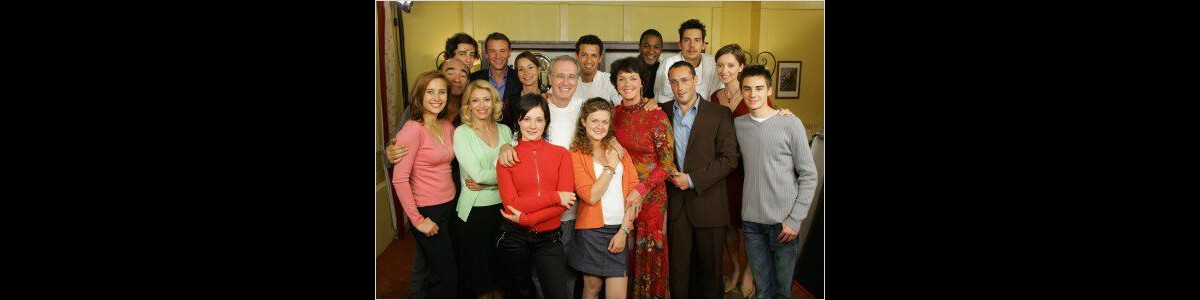Photo Anny Duperey Dans Une Famille Formidable Purepeople