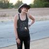 Paris Jackson, fille de Michael Jackson, devant la maison de chez sa mère, Debbie Rowe, à Palmdale, le 25 mai 2013.