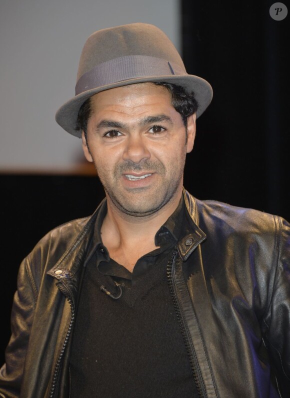 Jamel Debbouze pendant le 3e Trophée d'Improvisation Culture et diversité à l'Espace Pierre Cardin de Paris, le 24 mai 2013.