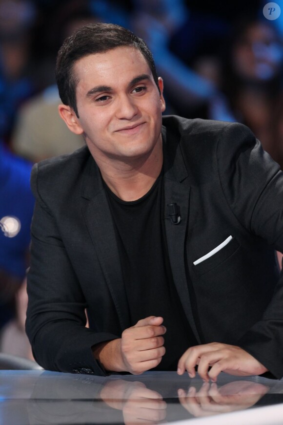 Malik Bentalha sur l'émission Vendredi sur un plateau, le 4 novembre 2011.