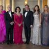 La princesse Madeleine de Suède et Chris O'Neill posent en famille à la veille de leur mariage, à l'occasion d'un dîner privé au Grand Hotel de Stockholm le 7 juin 2013.