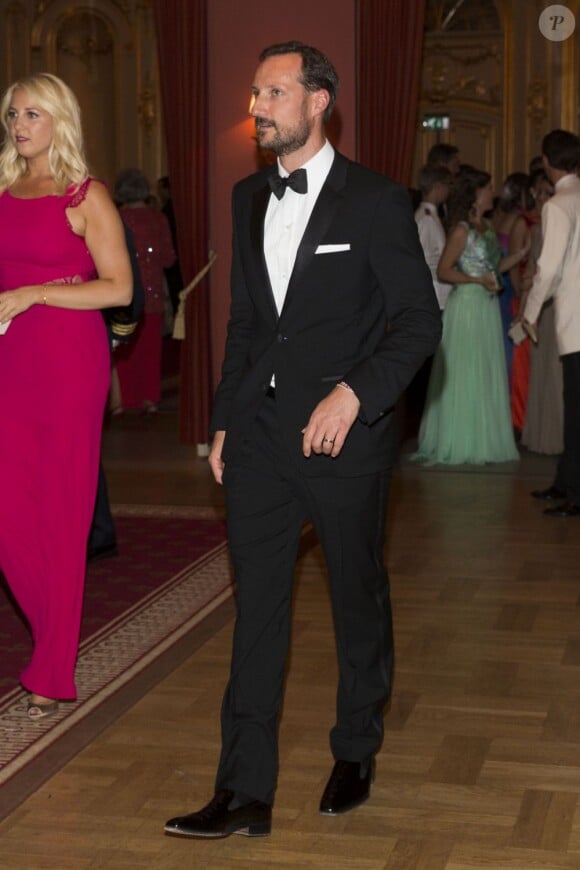 Haakon de Norvège au Grand Hotel de Stockholm le 7 juin 2013 pour le dîner privé offert à l'occasion du mariage de la princesse Madeleine et de Chris O'Neill.