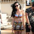  It-accessoires de l'été, les stars à l'image de Katy Perry font des lunettes de soleil un must have ! 