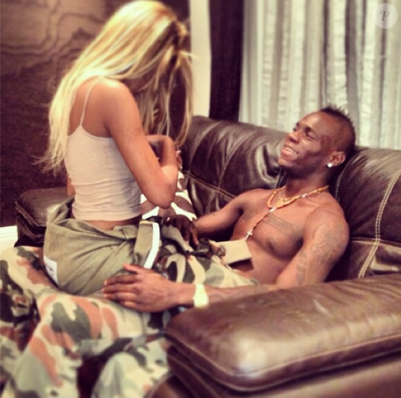 Mario Balotelli et Fanny Neguesha dans l'intimité