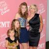 Jennie Garth et ses filles à Los Angeles, le 19 avril 2012.