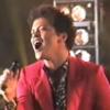 Bruno Mars a dévoilé jeudi 13 juin 2013, le clip du très dansant Treasure, soit moins d'un mois après la mort de sa mère.