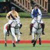 Le prince William et le prince Harry disputaient un match de polo, l'Audi International, dans le Gloucestershire le 16 juin 2013