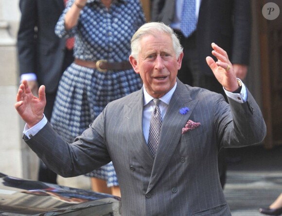 Le prince Charles a rendu visite à son mère le prince Philip, hospitalisé à la London Clinic, le 15 juin 2013 après la parade Trooping the Colour.