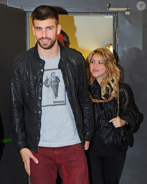 Shakira et son compagnon Gerard Piqué à Barcelone, le 14 mars 2013.