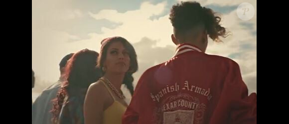 La chanteuse Tal revient avec le single Danse en featuring avec Flo Rida.