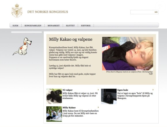 La rubrique consacrée à Milly Kakao sur le site de la monarchie norvégienne. Le labradoodle de la famille du prince Haakon de Norvège a eu 9 chiots le 15 juin 2013.