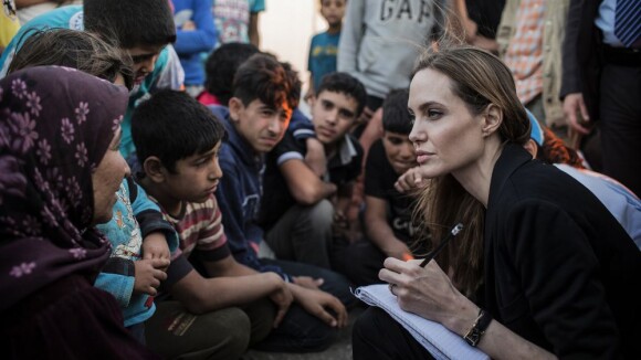 Angelina Jolie, engagée : Star sensible et à l'écoute auprès de réfugiés syriens