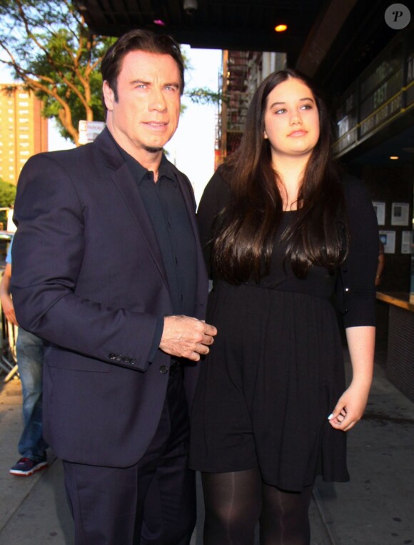 John Travolta et sa fille Ella arrivent à la première de Killing Season à New York, le 20 juin 2013.