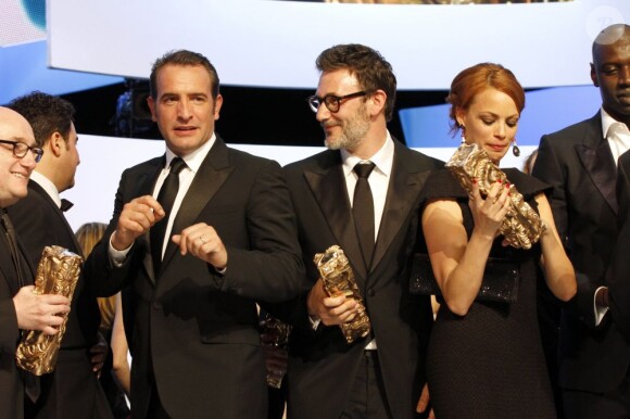 Jean dujardin, Michel Hazanavicius et Bérénice Bejo lors de la cérémonie des César le 24 février 2012