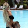 Benjamin et Aurélie des Anges de la télé-réalité 5, plus amoureux que jamais, posent lors d'un rendez-vous à l'hôtel "Le Méridien" à Marrakech, le 27 mai 2013.