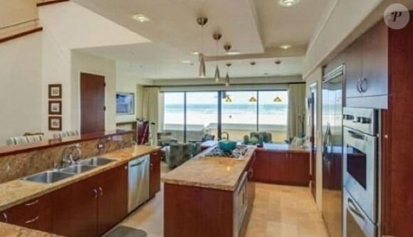 Dave Grohl a mis en vente sa maison située à Oxnard, pour 3,25 millions de dollars.