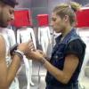 Eddy et Vincent découvrent des indices sur les secrets de Guillaume et Florine dans une pièce secrète dans la quotidienne de Secret Story 7 le mardi 25 juin 2013 sur TF1